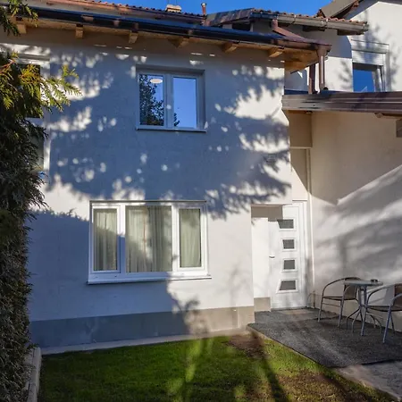 Aleksandra Lägenhet *