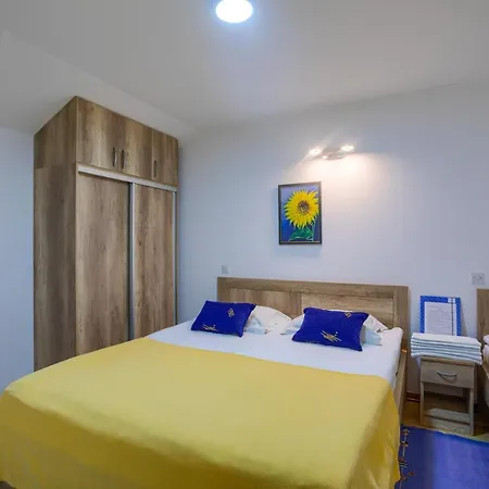 Aleksandra Lägenhet *